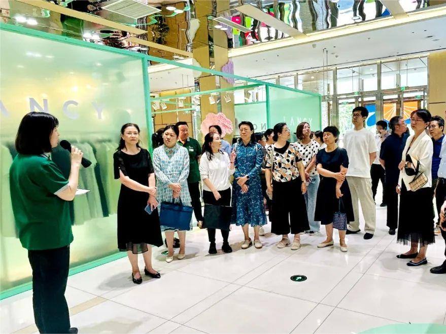 1721029184216064754879_659