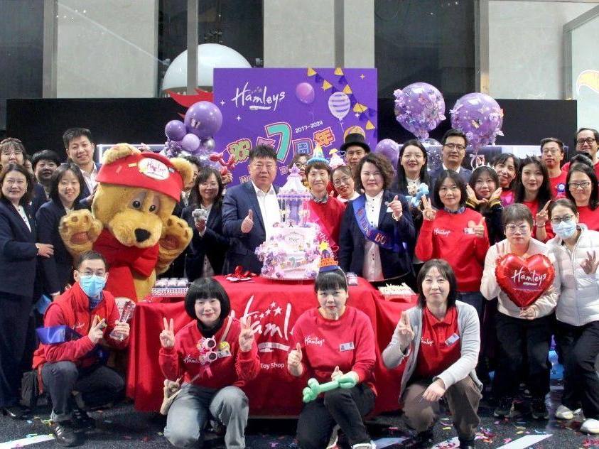 1735611152905087171843_632