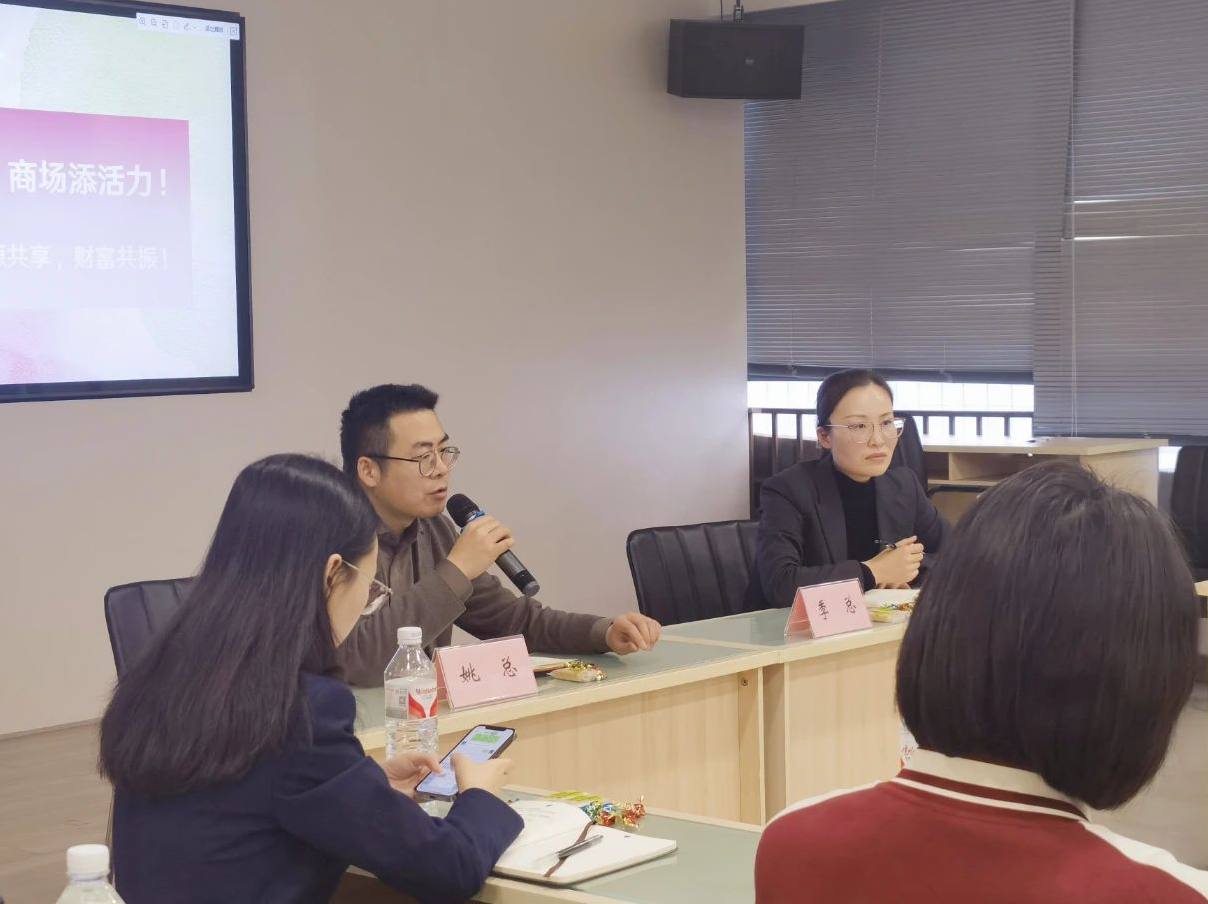 17425223106670159701208_905