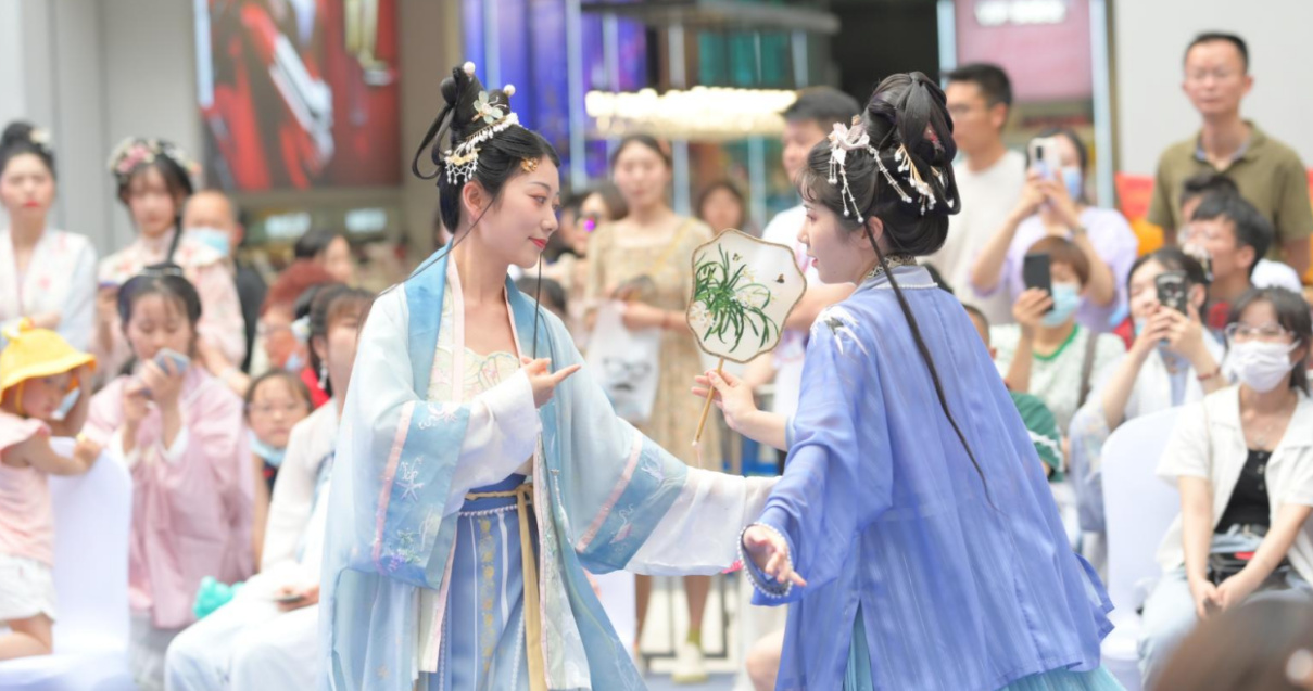 成都龙8头号玩家Discovery